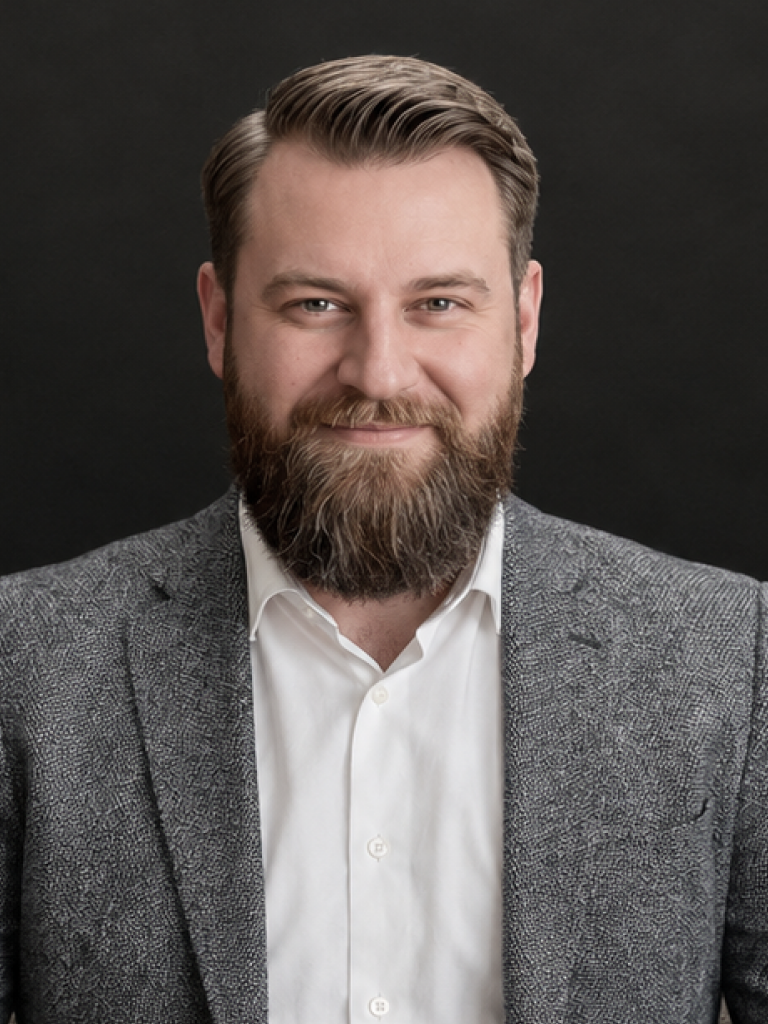 Tobias Becker